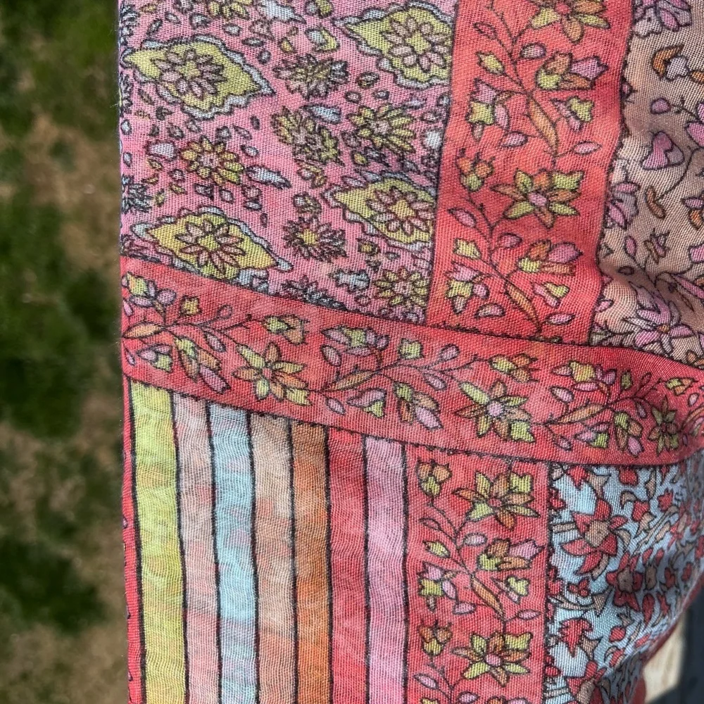 Vintage R.O.C. Beautiful Soft Multi Color Scarf - Picture 7 of 8